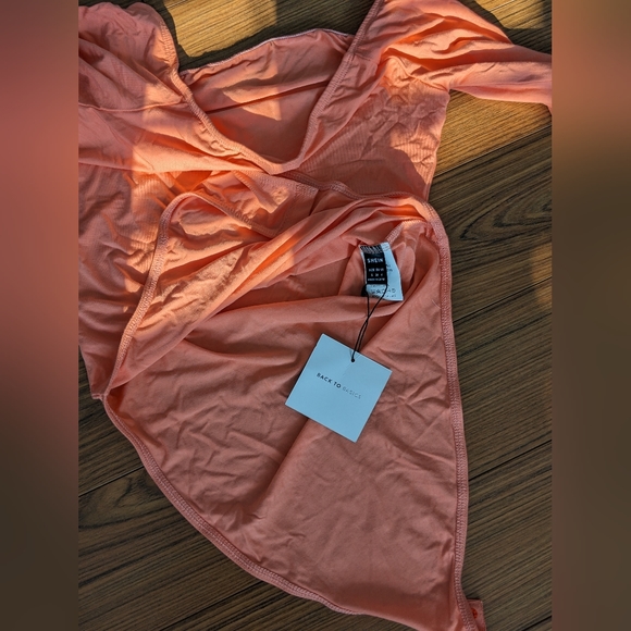 Off Shoulder Bodysuit - Picture 3 of 4